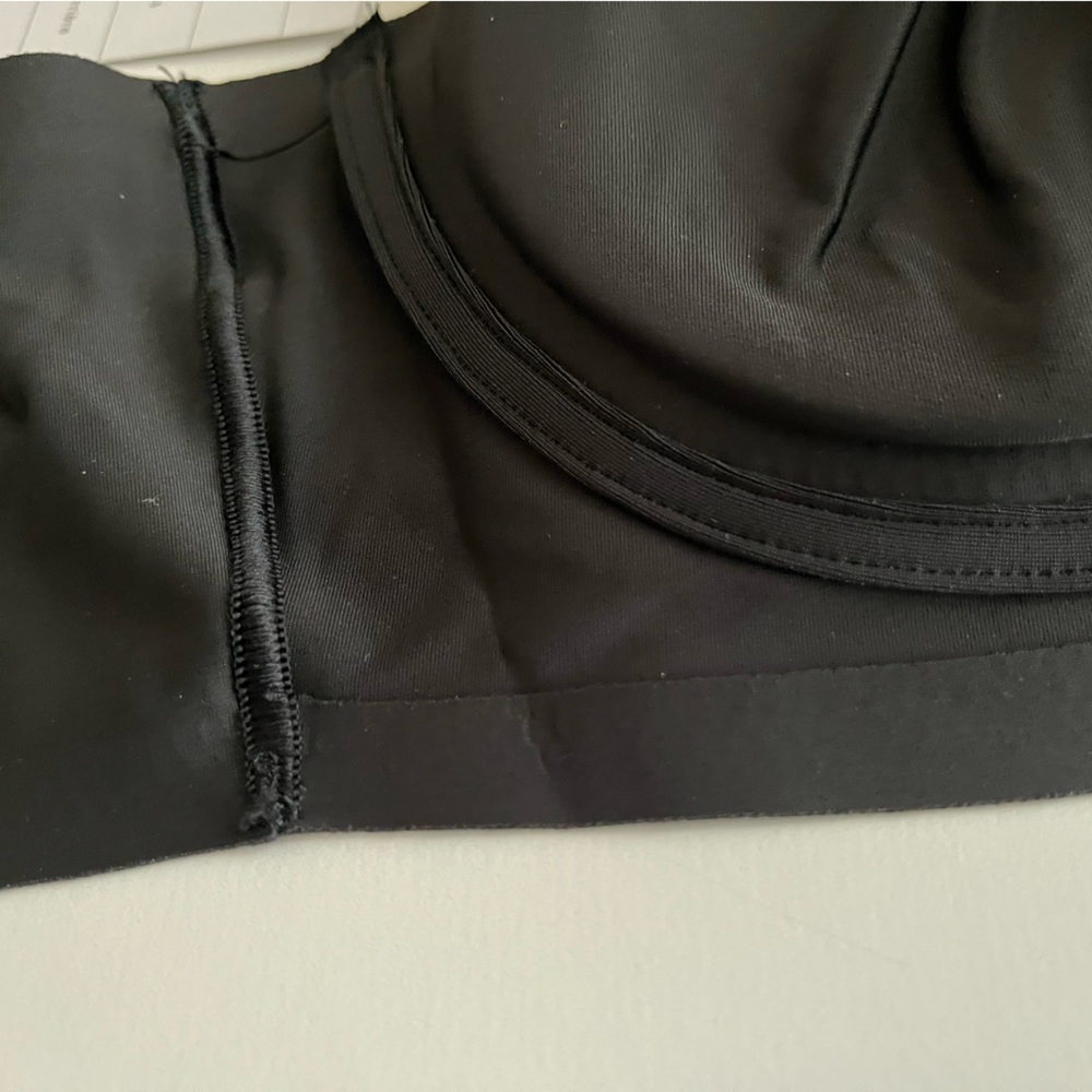 True&Co. Super Soft and Silky Laser-cut Tech Sealed Removable Pads No Lines Bra - Picture 6 of 8